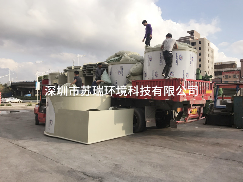 環(huán)保設備發(fā)貨運輸11